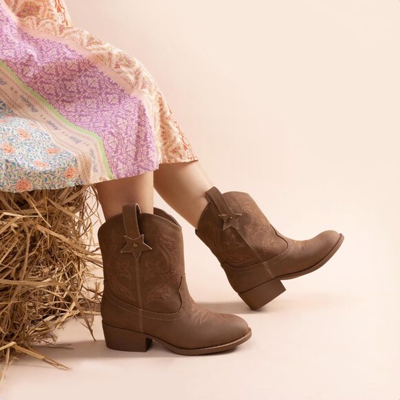 ⚡Girls Camel Cowgirl Boots With Low Heel Western Embroidered Fashion Mid Calf - Picture 2 of 6
